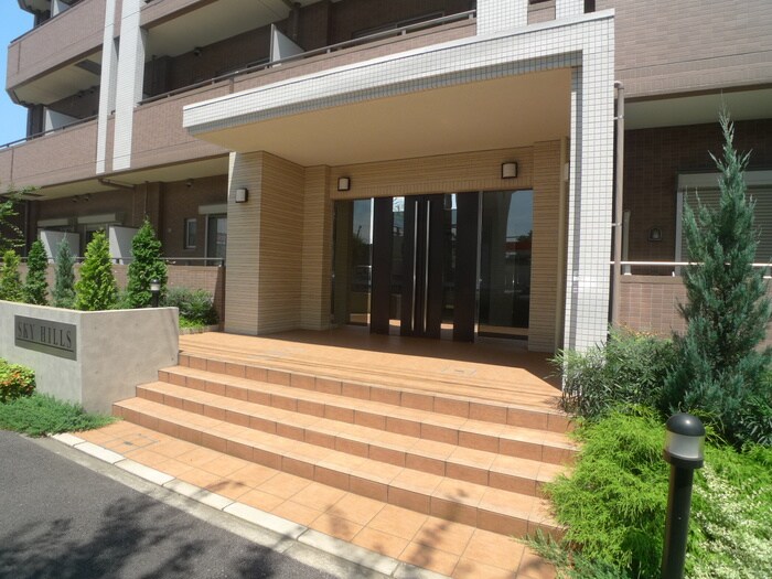 スカイヒルズの物件外観写真