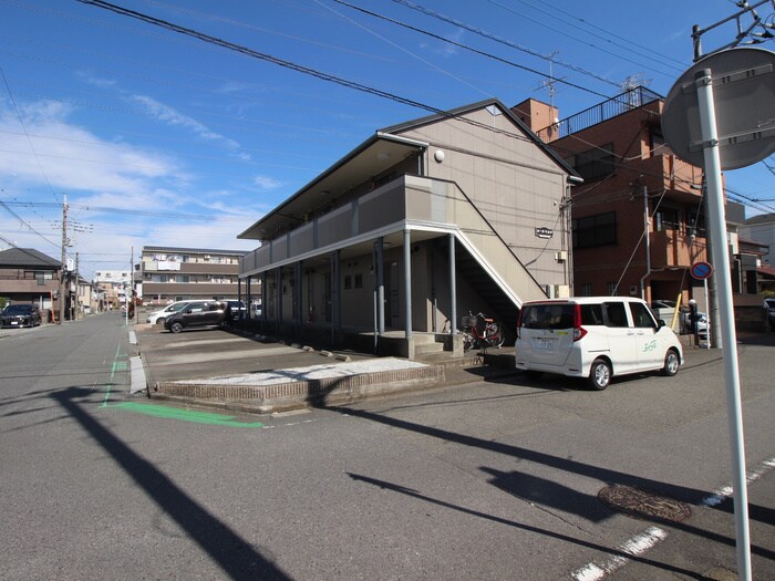 カーサベルデの物件外観写真