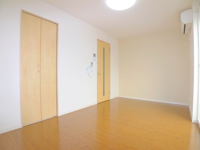 ﾘﾌﾞﾘ・ｵｰﾄﾚｼﾞﾃﾞﾝｽの物件内観写真