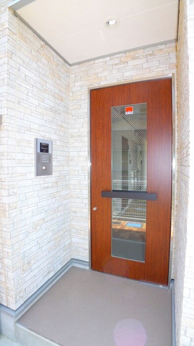 ﾘﾌﾞﾘ・ｵｰﾄﾚｼﾞﾃﾞﾝｽの物件外観写真