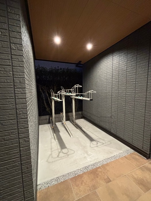 D-ROOMPREMIUM多磨霊園駅の物件外観写真