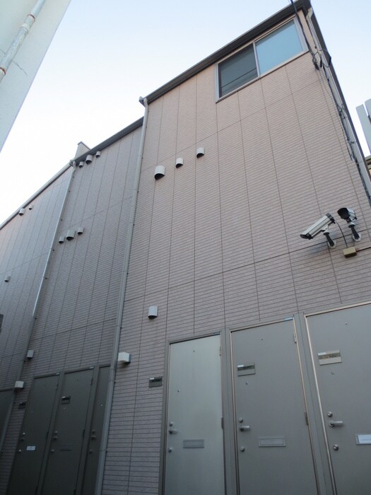 ラタ－シュ本郷の物件外観写真