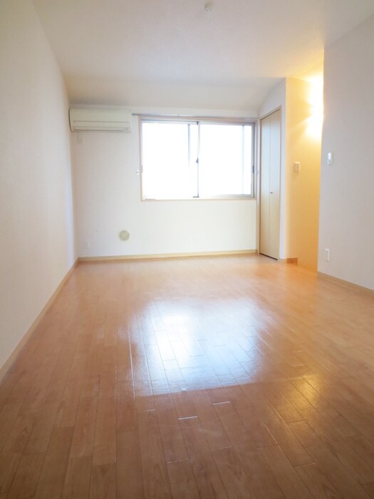 ラタ－シュ本郷の物件内観写真