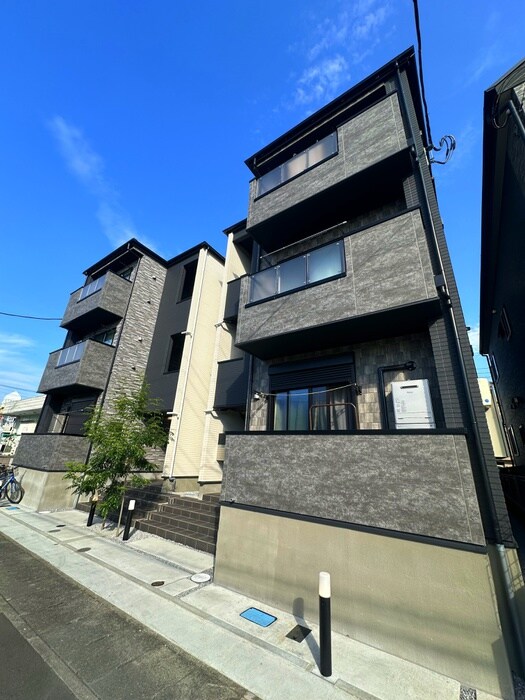 KLEIS西浦和の物件外観写真