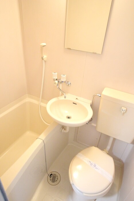 ヴェルデコリーナNo.1の物件内観写真