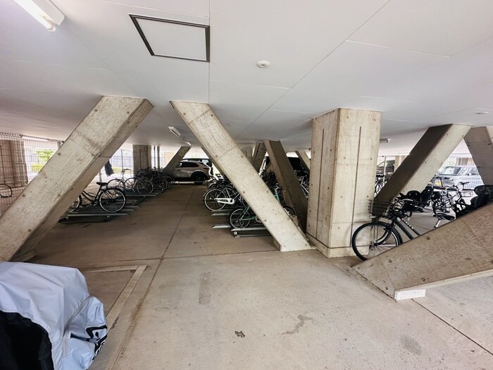 アンビックスつつじヶ丘A棟の物件外観写真