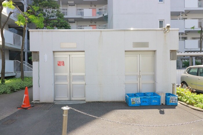 ﾌｧﾐﾘｰﾀｳﾝ東陽弐番館(M717)の物件外観写真