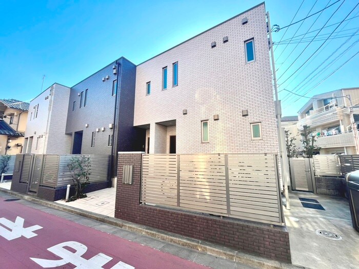 ルミウェール上北沢の物件外観写真