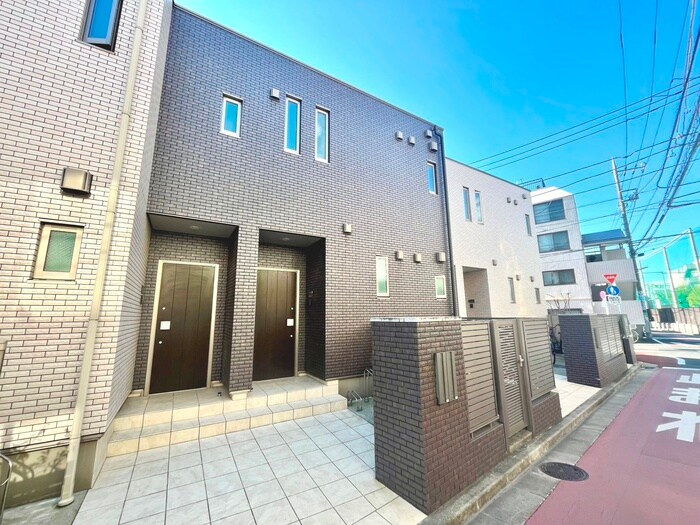 ルミウェール上北沢の物件外観写真