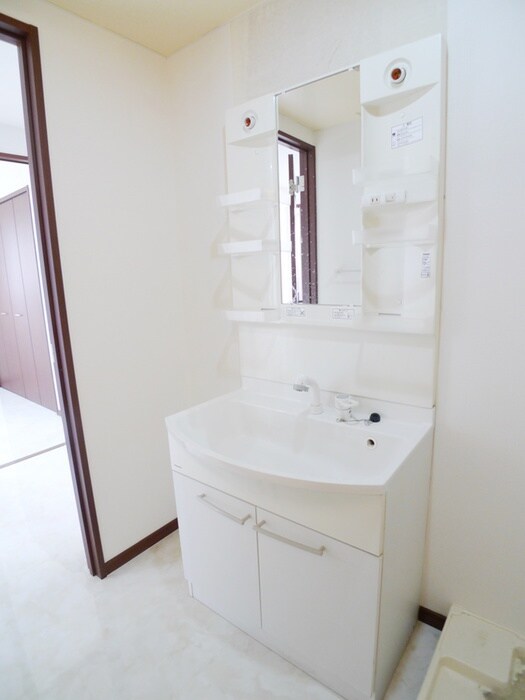 リリ－ヴィレッジＷＥＳＴの物件内観写真