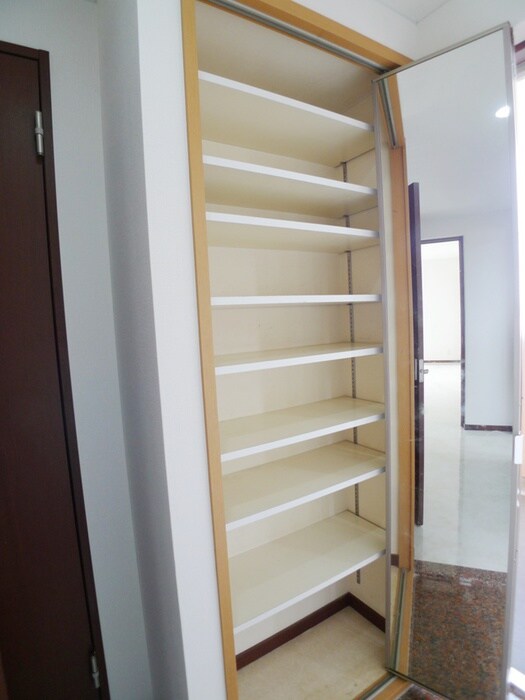 リリ－ヴィレッジＷＥＳＴの物件内観写真