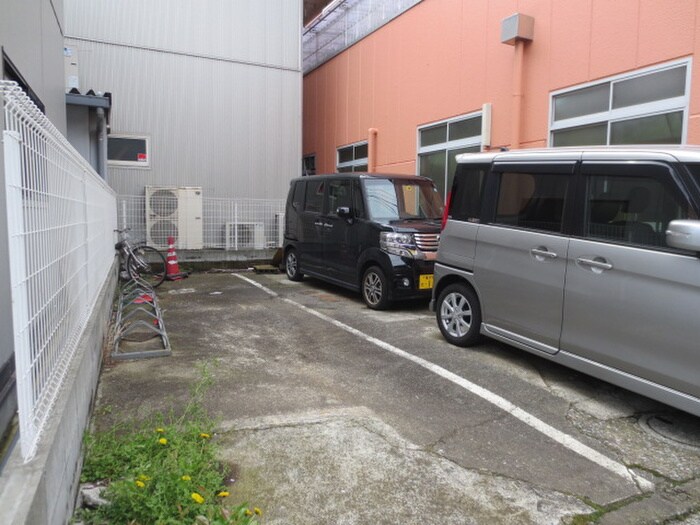 リヴェ－ルサニ－の物件外観写真