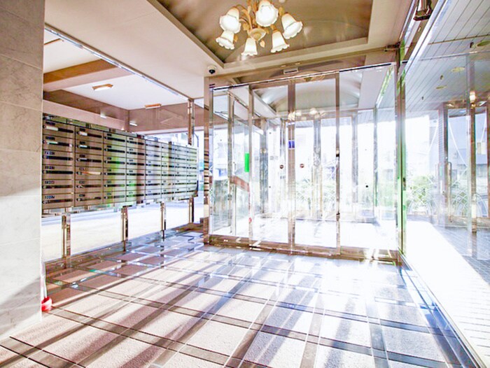 アヴニールの物件外観写真