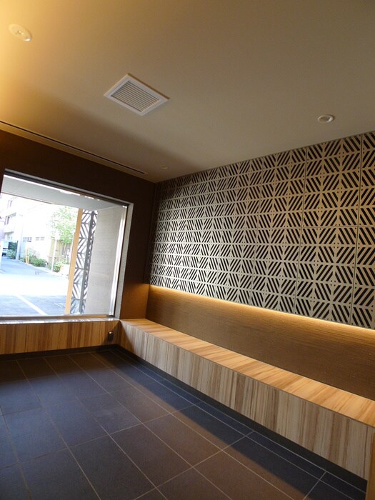 アーバンコア本郷の物件外観写真