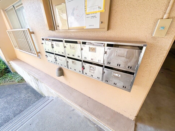 竹の郷マンション(2)の物件外観写真