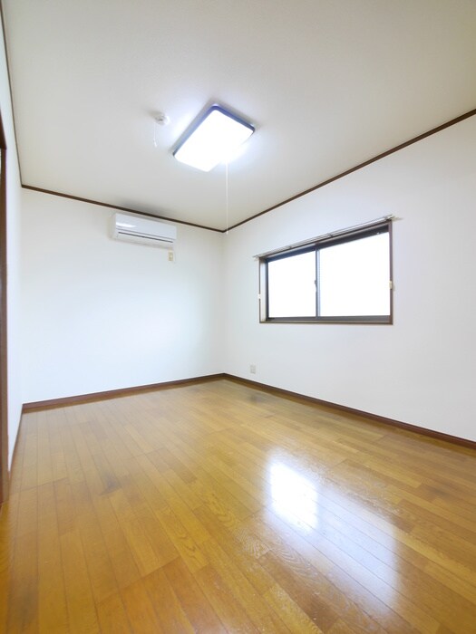 泉ハイツの物件内観写真