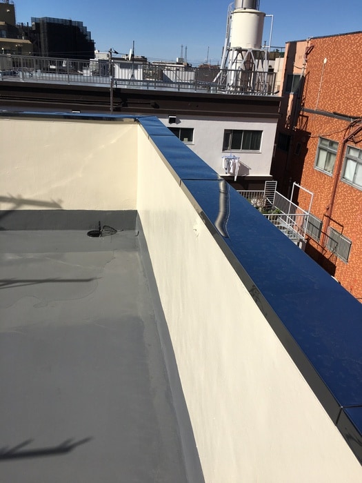 八重マンションの物件外観写真