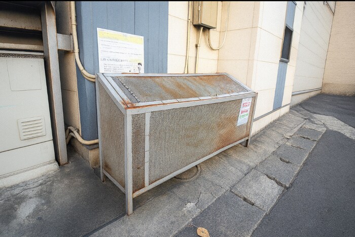 アザレ読売ランドＡ棟の物件外観写真