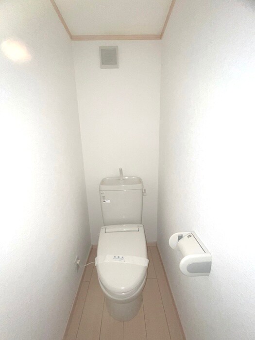 アザレ読売ランドＡ棟の物件内観写真