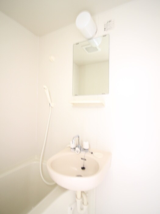 アザレ読売ランドＡ棟の物件内観写真