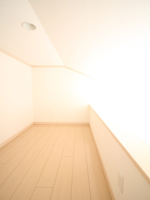 アザレ読売ランドＡ棟の物件内観写真