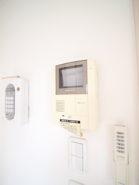 アザレ読売ランドＡ棟の物件内観写真