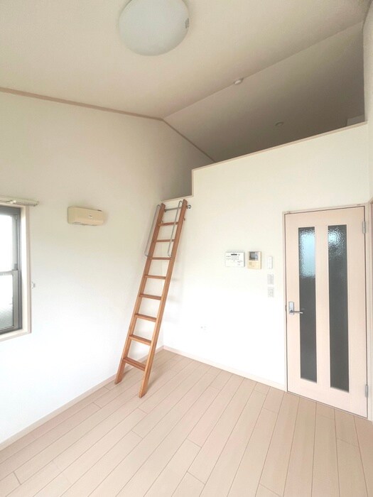 アザレ読売ランドＡ棟の物件内観写真