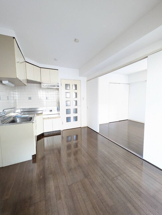 カ－サ　エステレ－ヤの物件内観写真