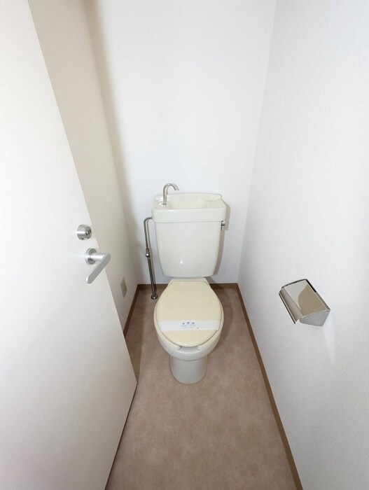 カ－サ　エステレ－ヤの物件内観写真