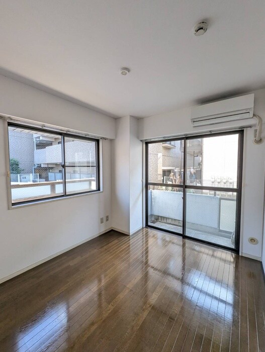 カ－サ　エステレ－ヤの物件内観写真