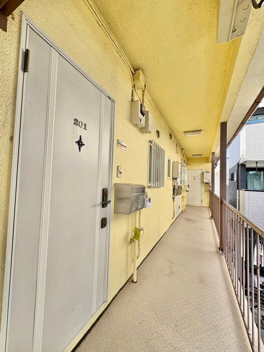 メイハウスの物件外観写真