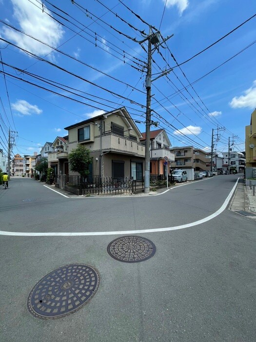 マ－サジュンの物件外観写真