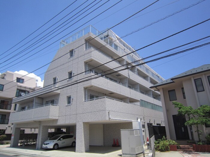 エクラン八芳の物件外観写真