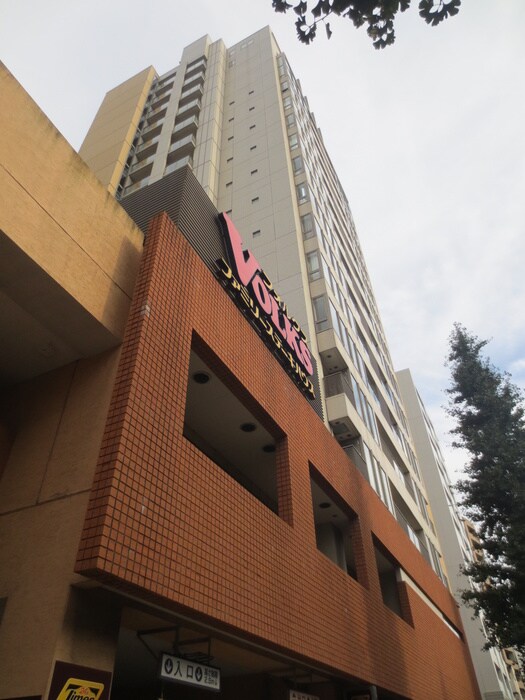 フォレストタウン参宮橋の物件外観写真