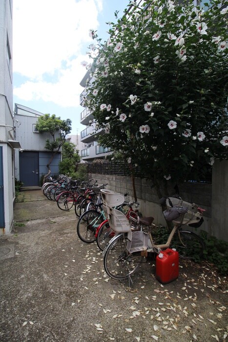 フルハウスの物件外観写真