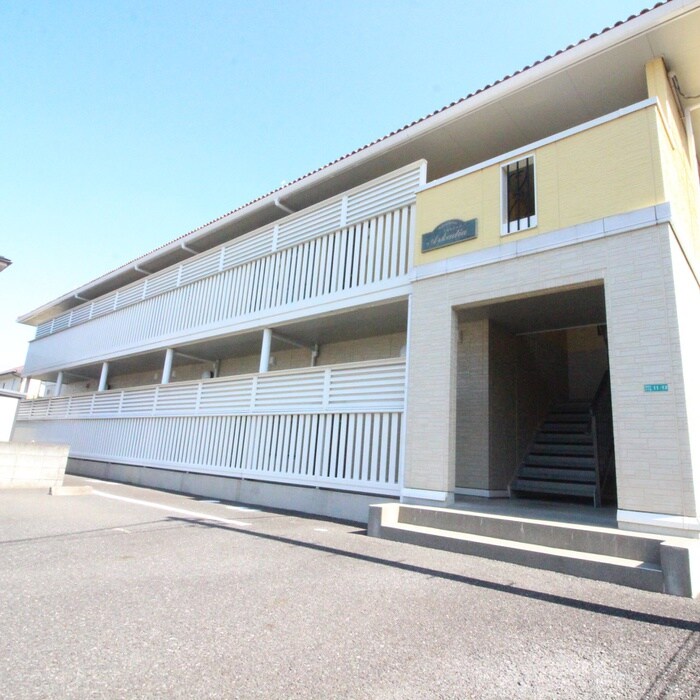 Arkadiaの物件外観写真