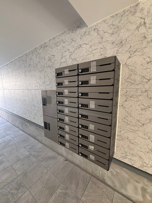 ウィズ高島平の物件外観写真