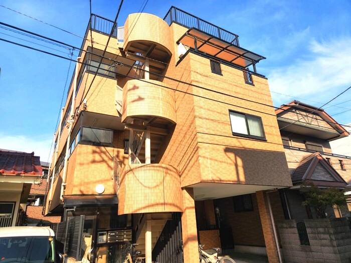 カ－サフレ－ルの物件外観写真