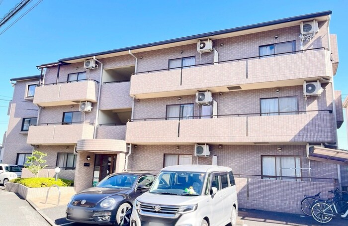 ロッキー毛呂山の物件外観写真