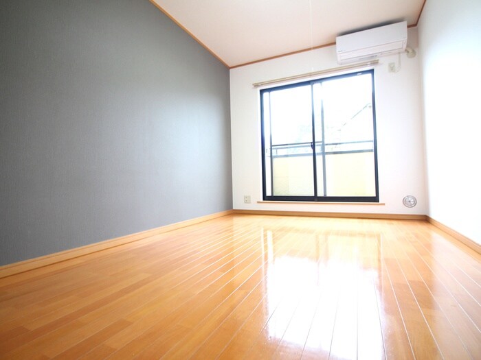 スリー・Ｗｏｏｄの物件内観写真