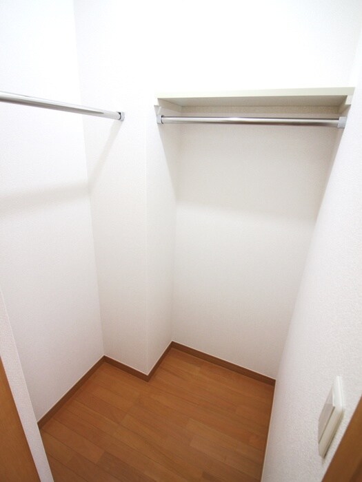 スリー・Ｗｏｏｄの物件内観写真