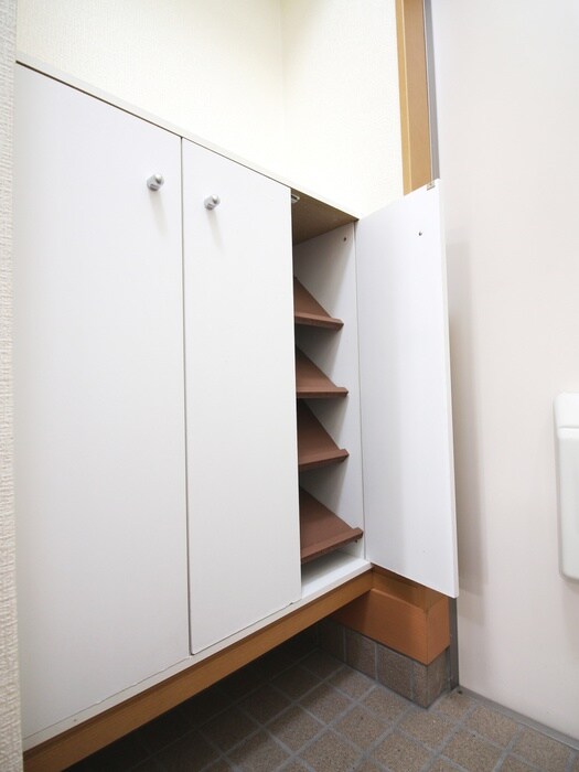 スリー・Ｗｏｏｄの物件内観写真