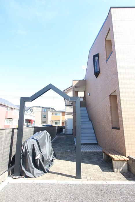 グランドイーストⅡの物件外観写真