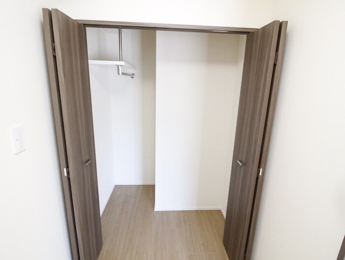 ONE ROOF RESIDENCE KIBA WESTの物件内観写真