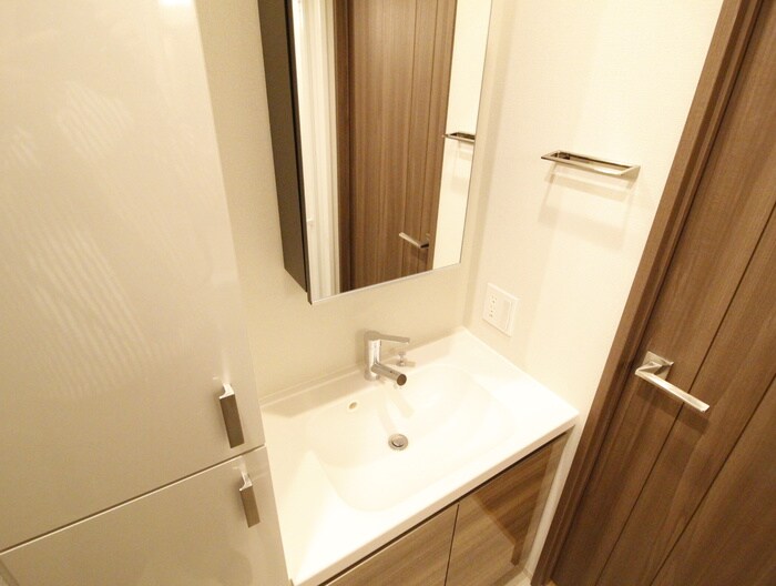 ONE ROOF RESIDENCE KIBA WESTの物件内観写真