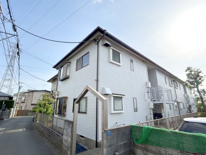 オレンジコートの物件外観写真