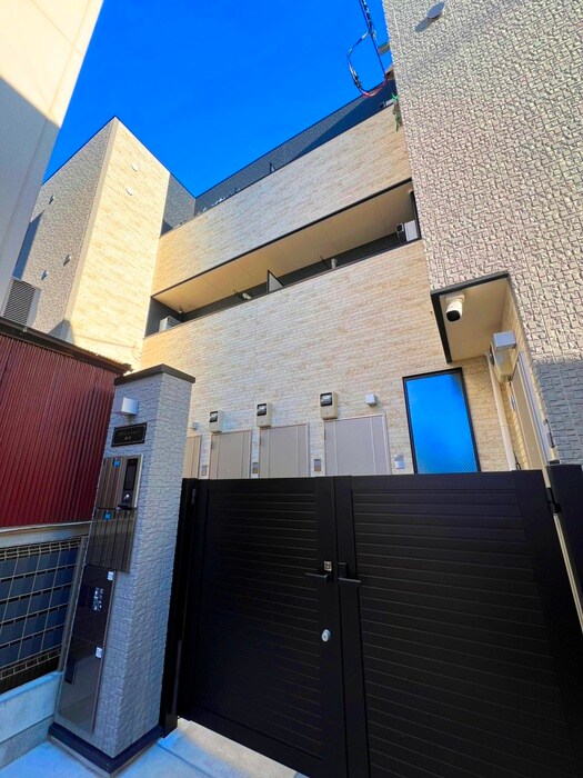 グランシャレー梅田の物件外観写真