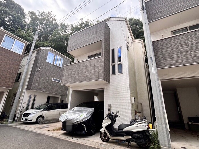 Ｉ　ＨＯＵＳＥの物件外観写真