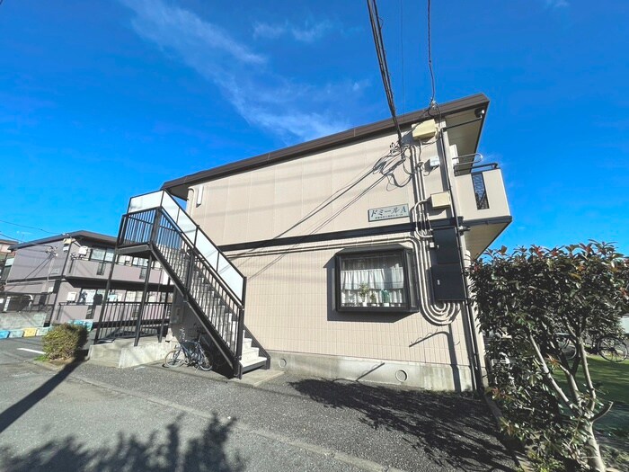 ドミールの物件外観写真