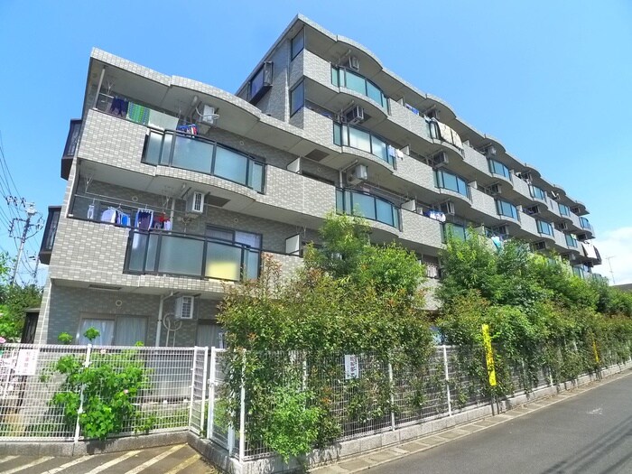 イーストパーク胡録台の物件外観写真